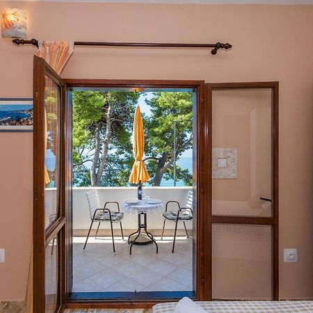 Apartments Verica - 15 M From Beach Крило Экстерьер фото