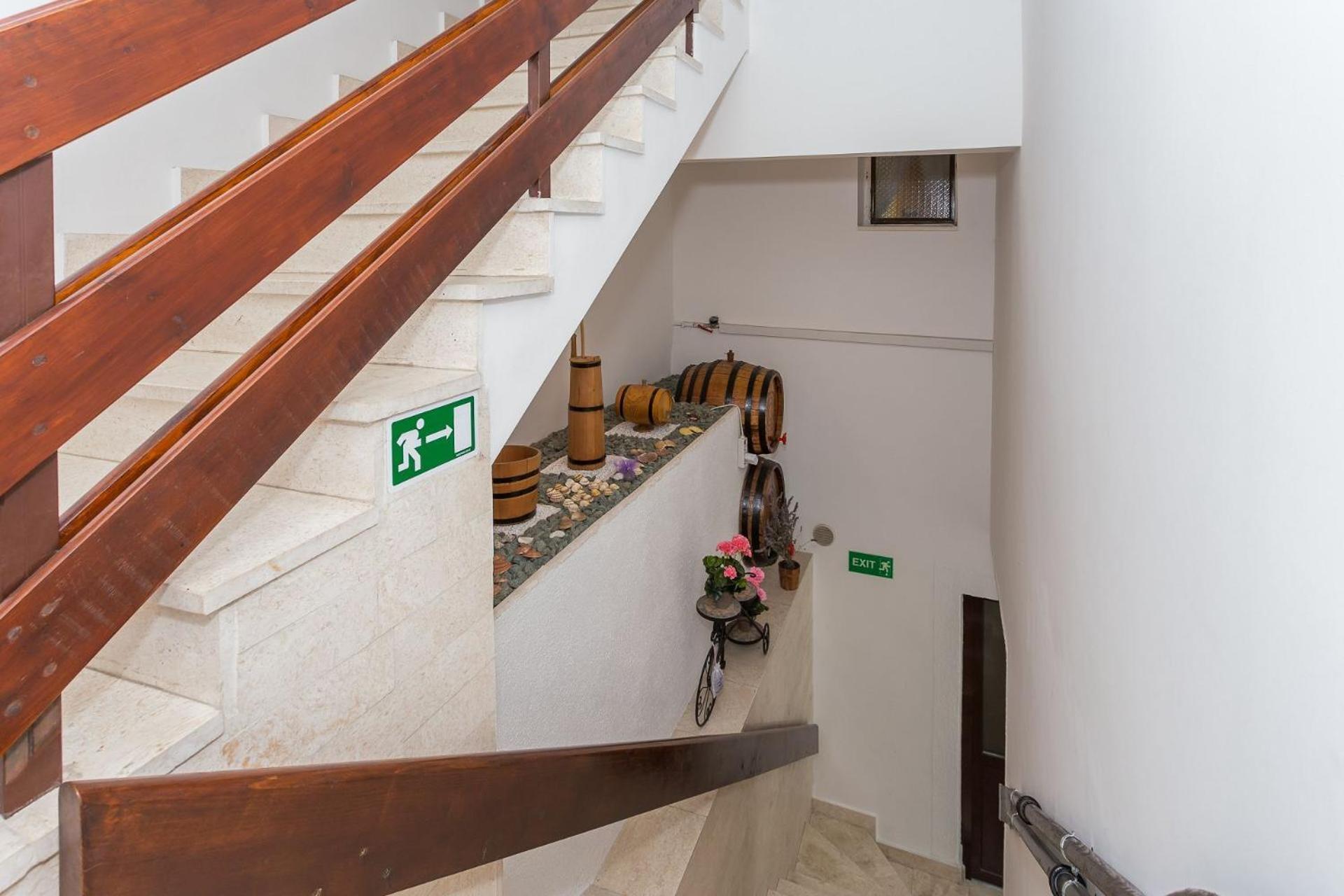 Apartments Verica - 15 M From Beach Крило Экстерьер фото