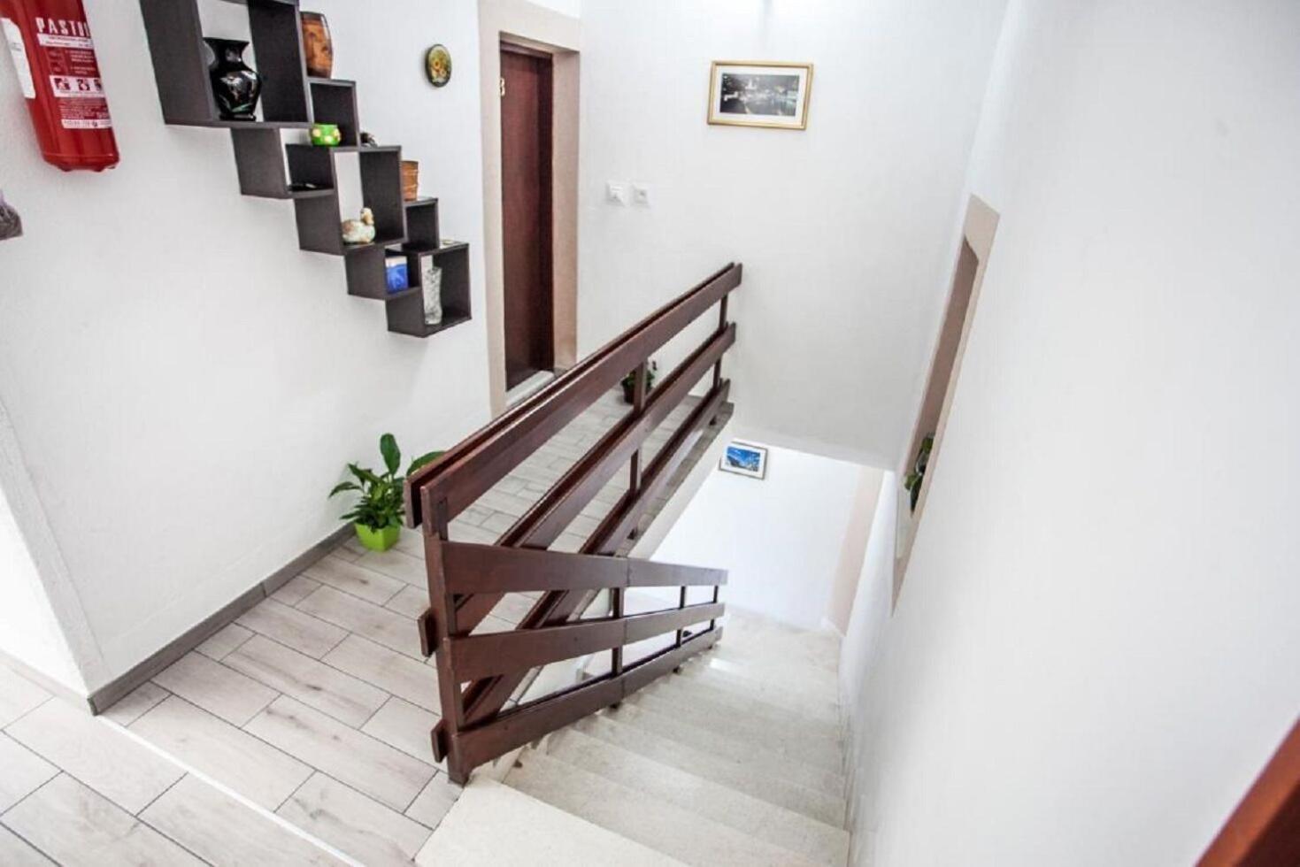 Apartments Verica - 15 M From Beach Крило Экстерьер фото