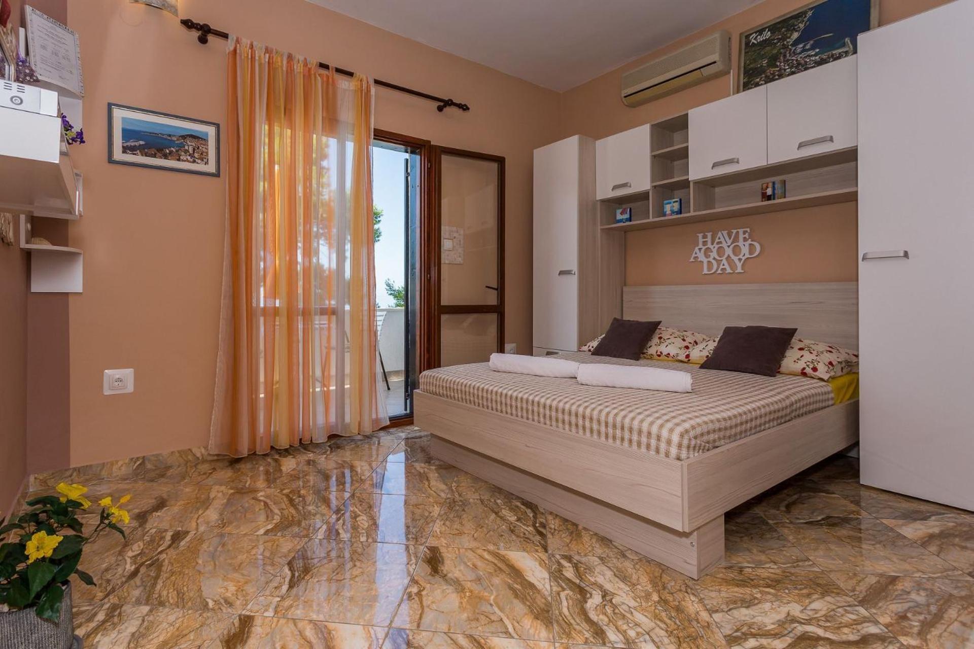 Apartments Verica - 15 M From Beach Крило Экстерьер фото
